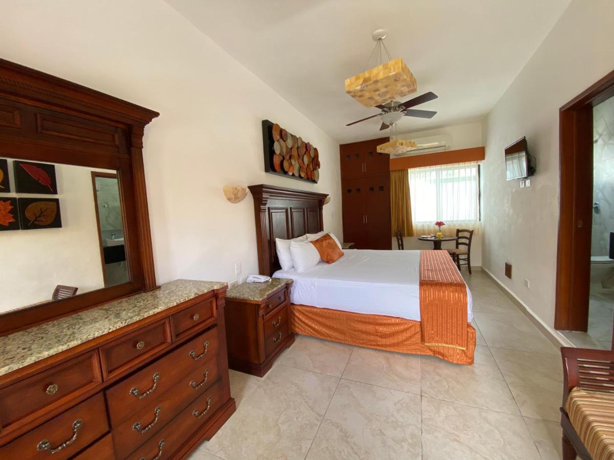 Hotel Las Golondrinas Playa del Carmen Ngoại thất bức ảnh