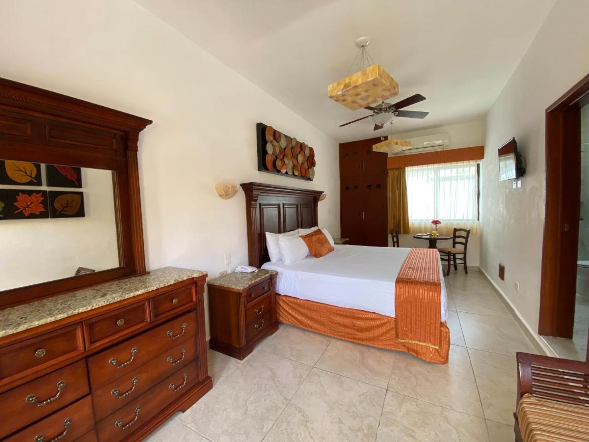 Hotel Las Golondrinas Playa del Carmen Ngoại thất bức ảnh