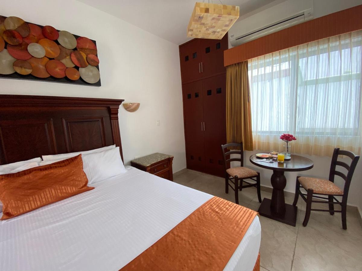 Hotel Las Golondrinas Playa del Carmen Ngoại thất bức ảnh
