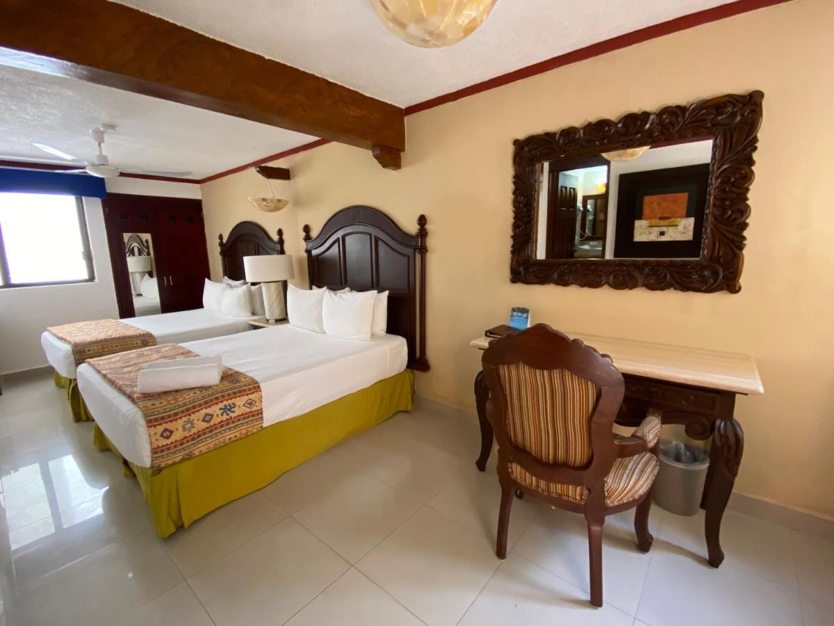 Hotel Las Golondrinas Playa del Carmen Ngoại thất bức ảnh