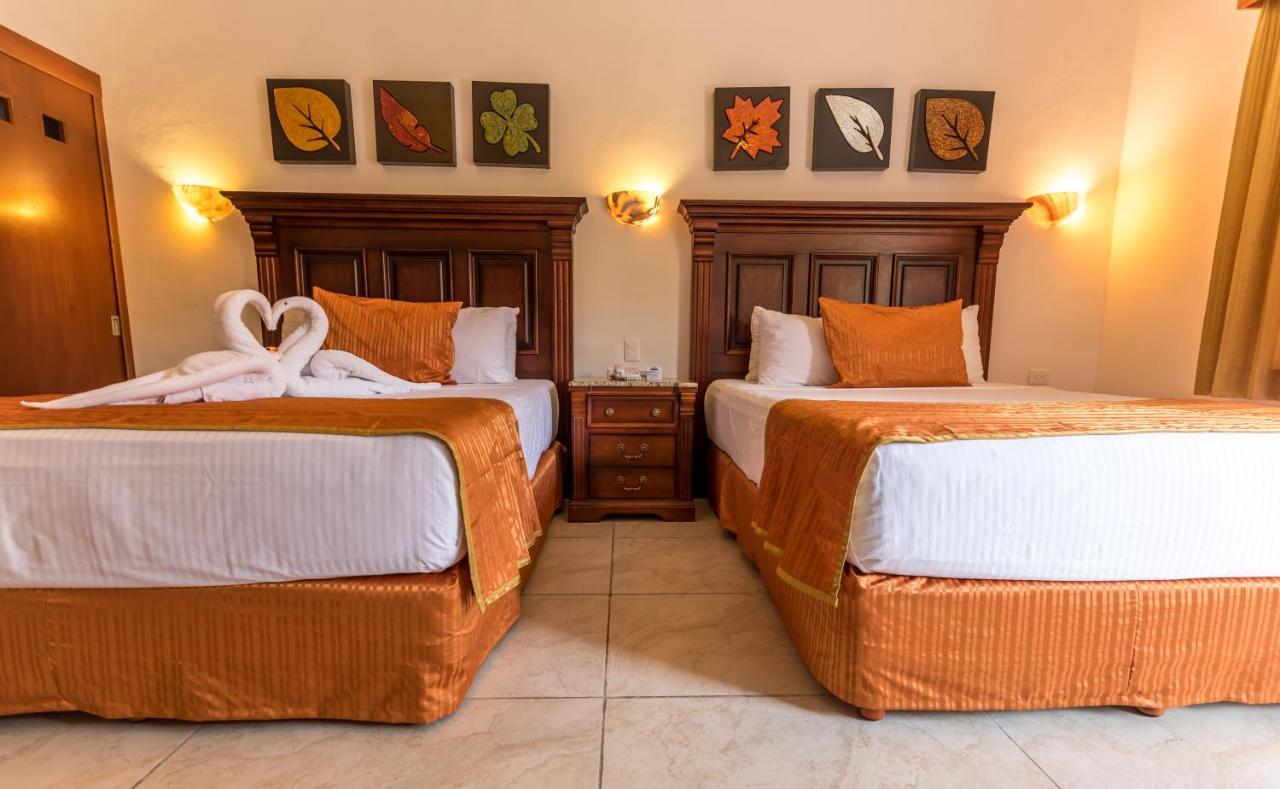 Hotel Las Golondrinas Playa del Carmen Ngoại thất bức ảnh